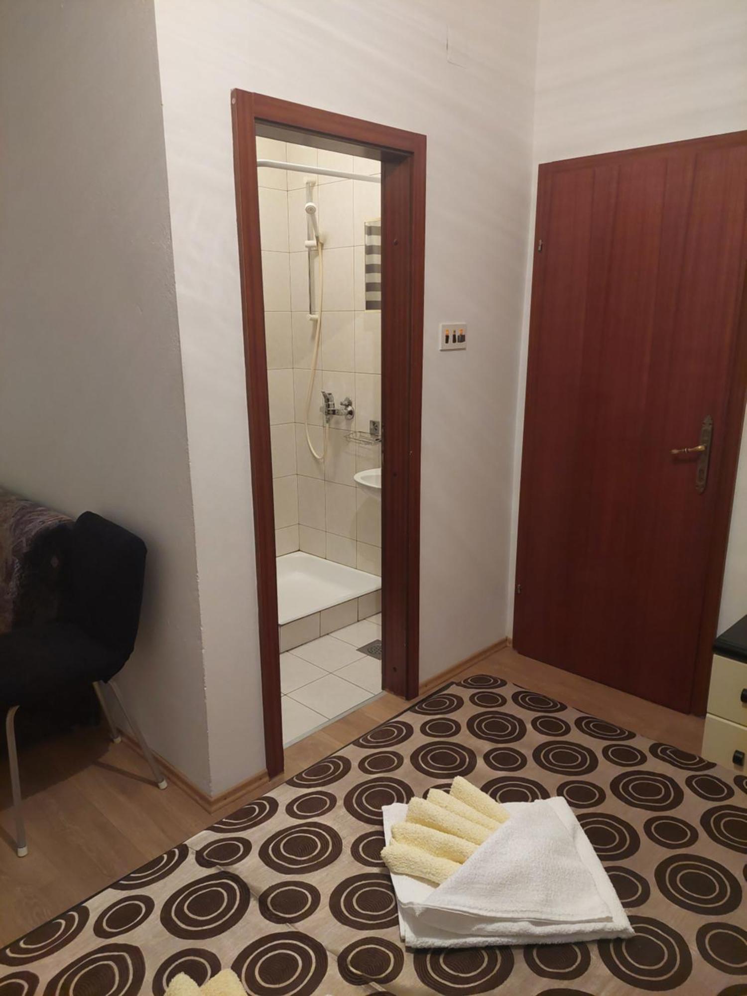 Holiday Room - The View نوفي فينودولسكي المظهر الخارجي الصورة