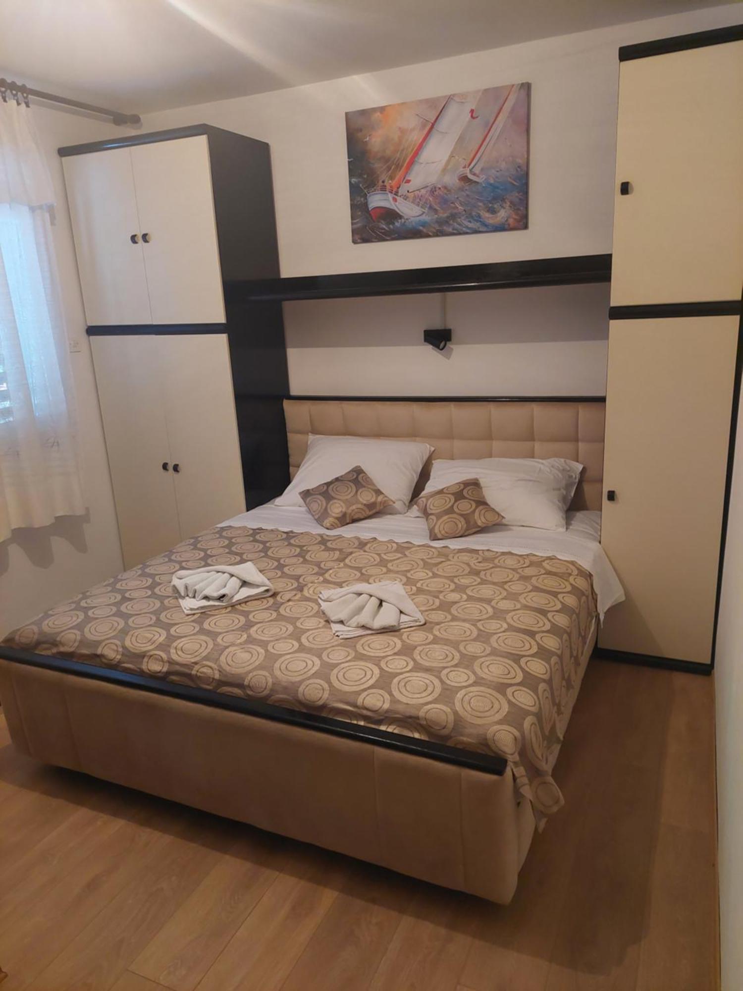Holiday Room - The View نوفي فينودولسكي المظهر الخارجي الصورة