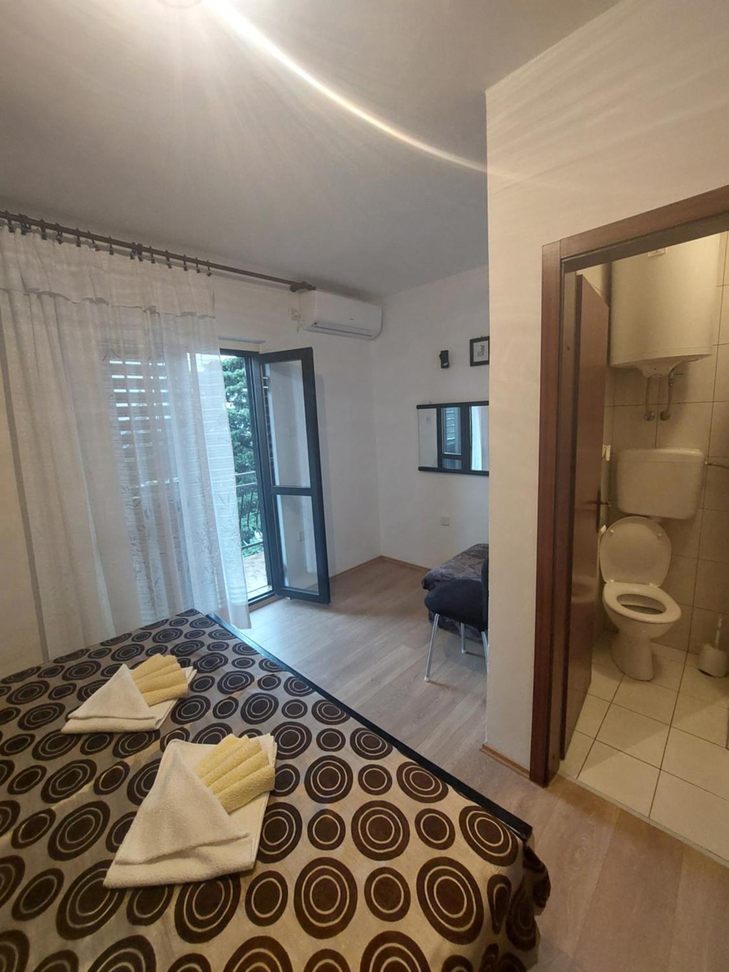 Holiday Room - The View نوفي فينودولسكي المظهر الخارجي الصورة