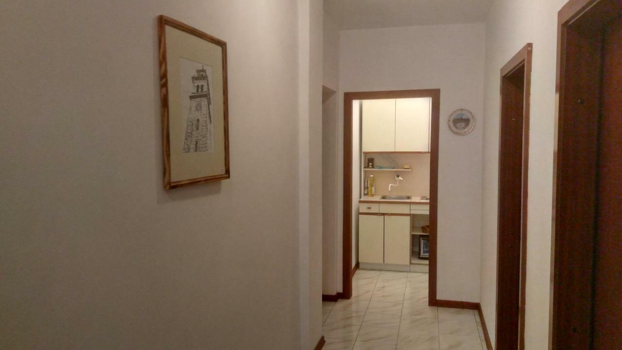 Holiday Room - The View نوفي فينودولسكي المظهر الخارجي الصورة